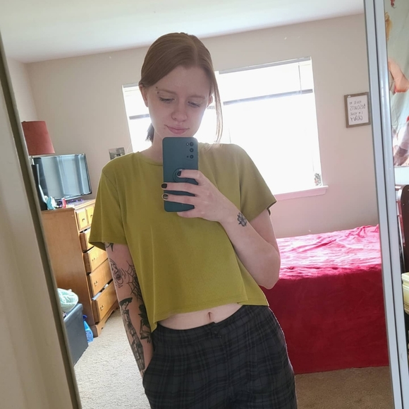 Meet your Posher, Lizzy - Picture 2 of 5